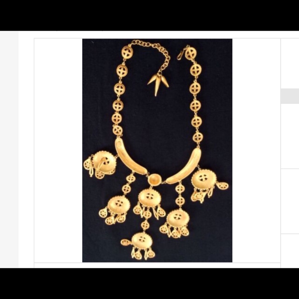 HATTIE CARNEGIE Vintage Signed Gold-tone Necklace